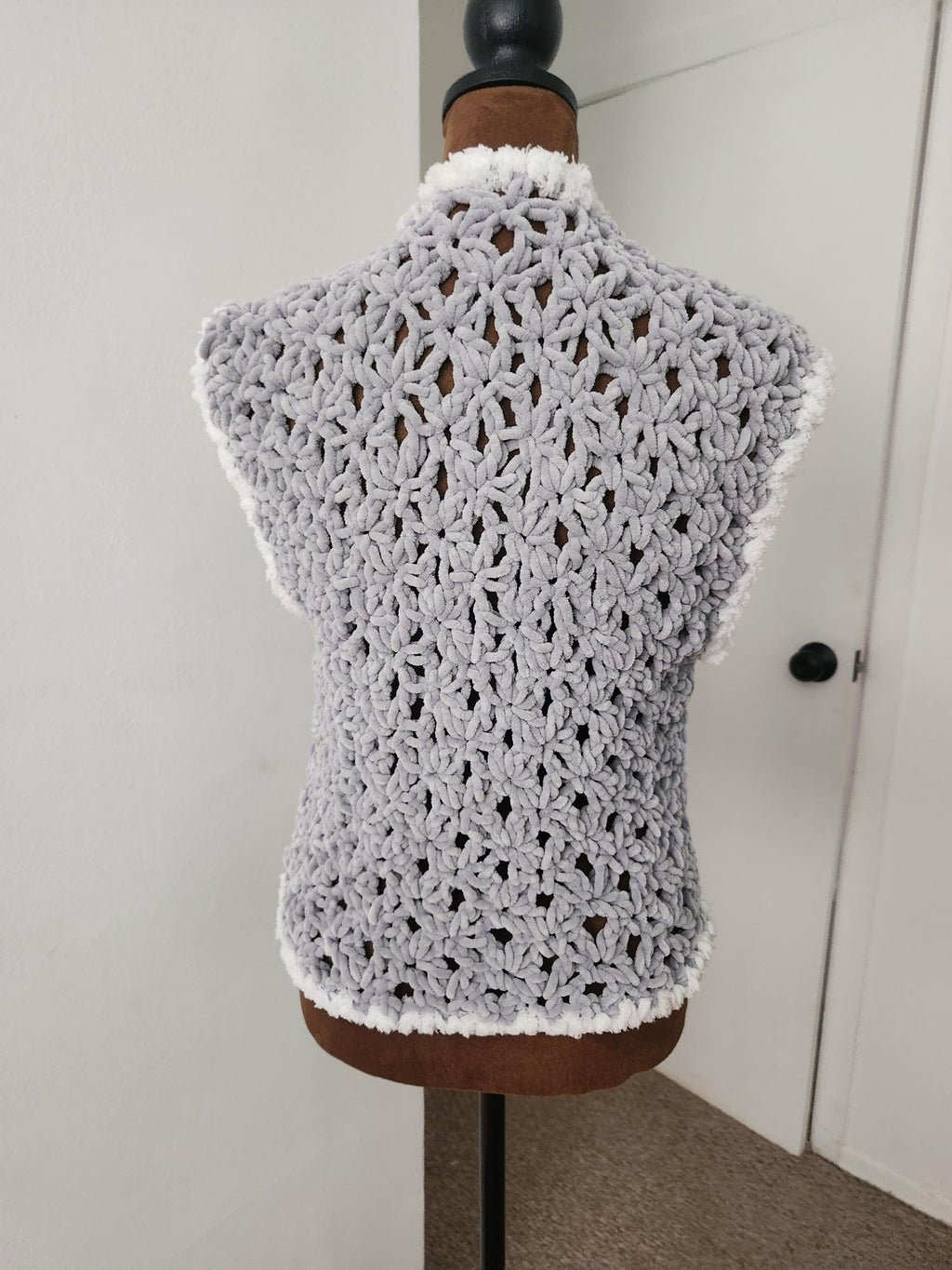 Sleeveless Velvet Handmade Crochet Crop Mesh Jacket, Soft Warm Mini Armless Furry Cardigan Vest
