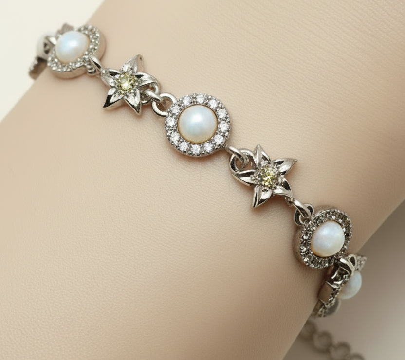 Silver Orb Green Star Stone Chain Adjustable Bracelet Jewelry for Women