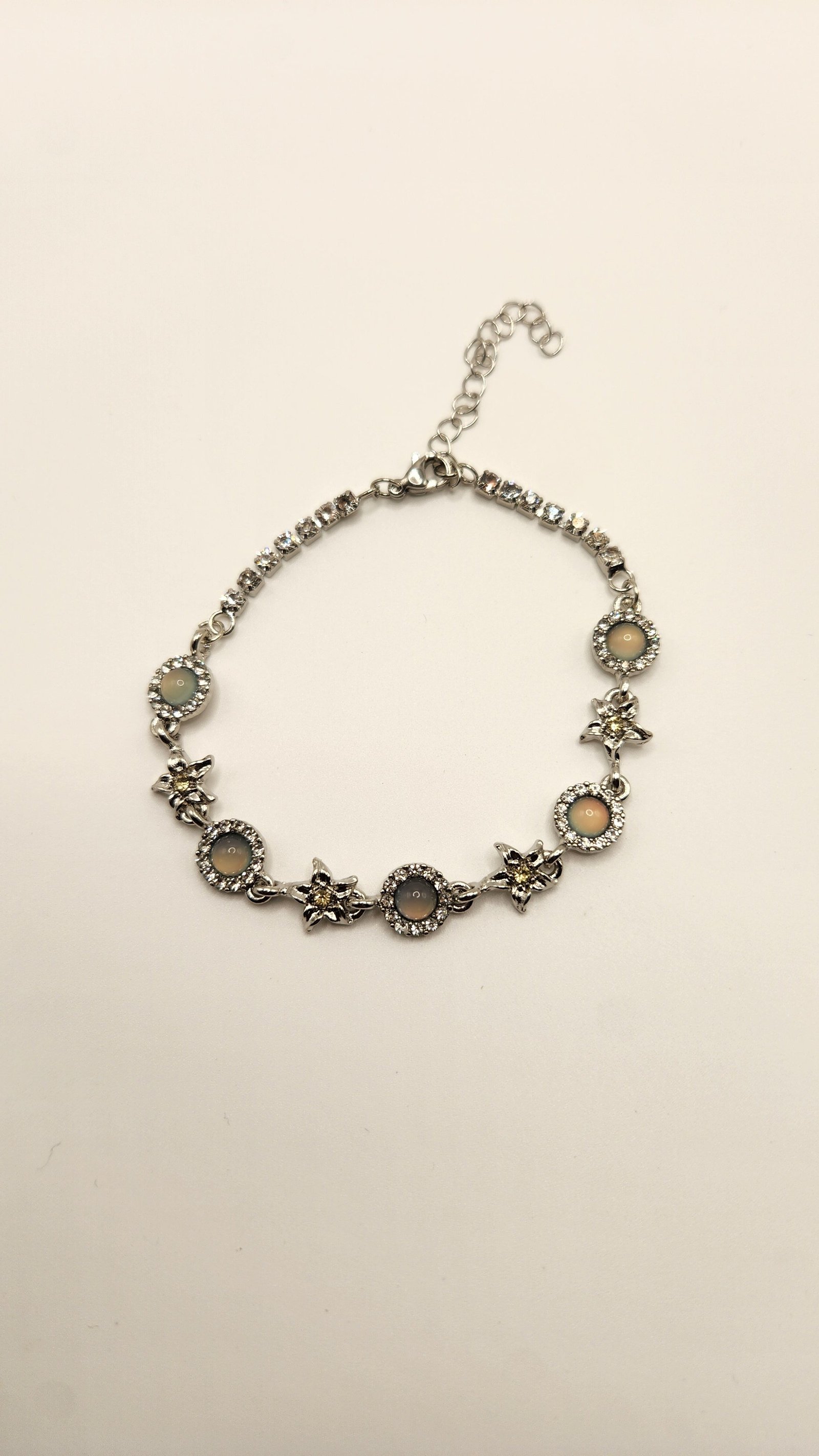Silver Orb Green Star Stone Chain Adjustable Bracelet Jewelry for Women
