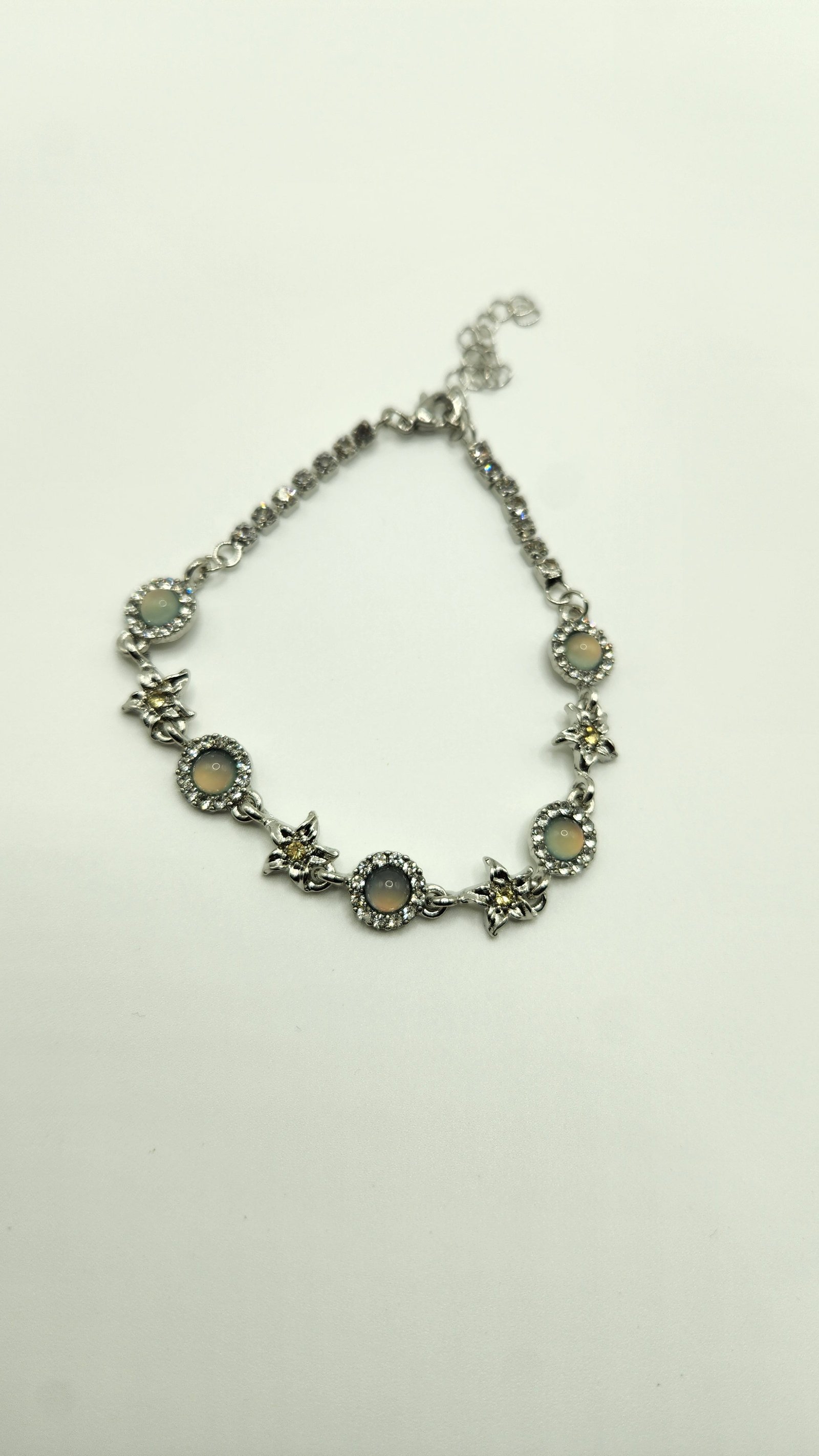 Silver Orb Green Star Stone Chain Adjustable Bracelet Jewelry for Women